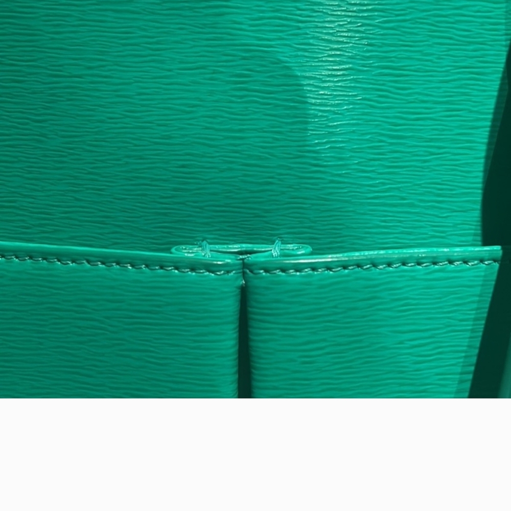 Lauren Ralph Lauren Green and Silver Tote Bag with Modern Design - Picture 3 of 13